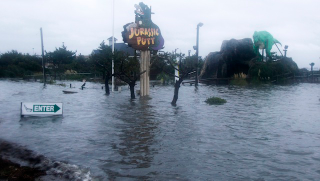 Illustration for article titled Hurricane Irene's Path Of Destruction And Inconvenience, All-Sports Edition